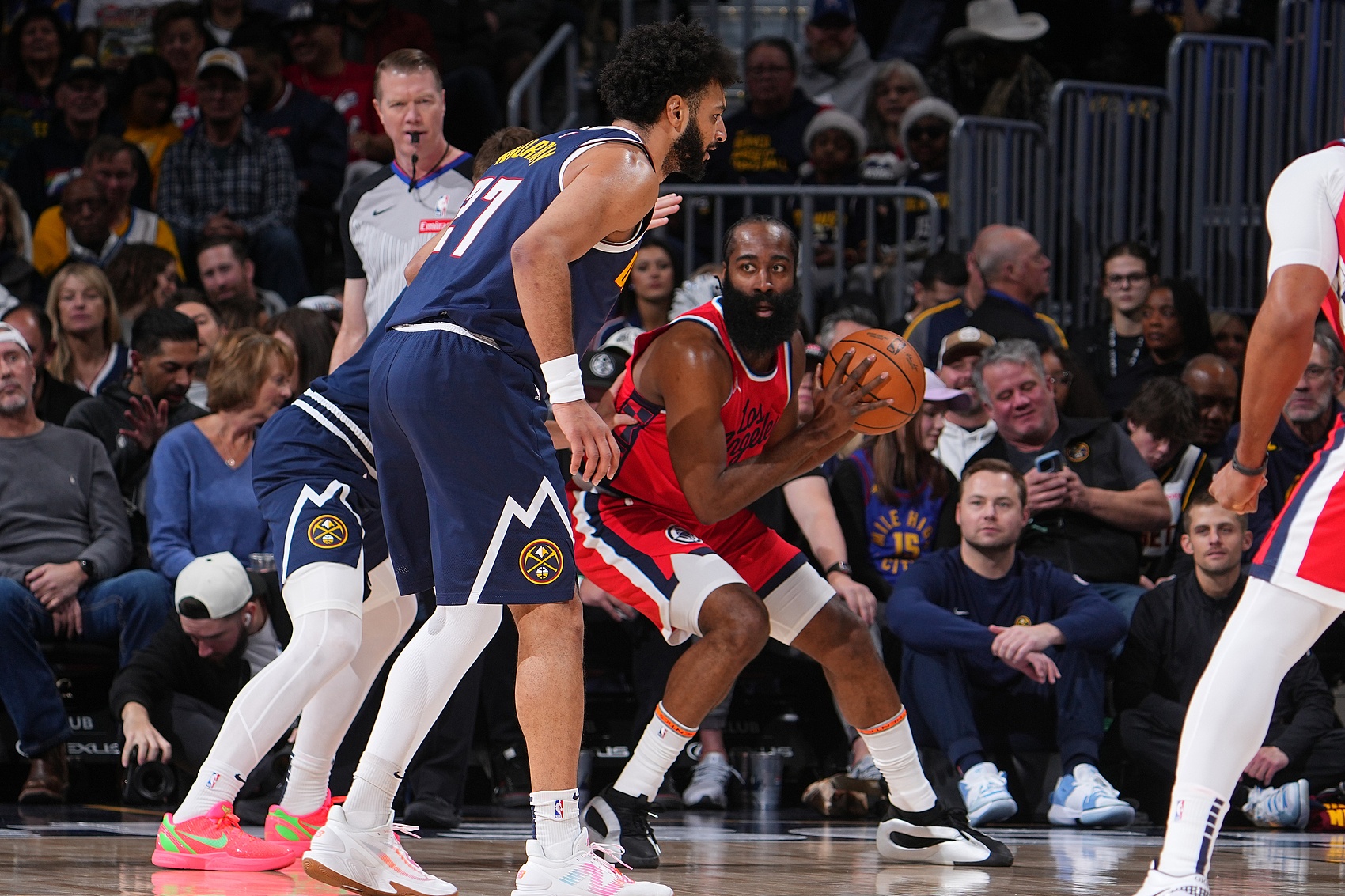 九游体育-今夜NBA季后赛焦点战，门兴格拉德巴赫临场应变，压力陡增，球队文化再被提及的简单介绍