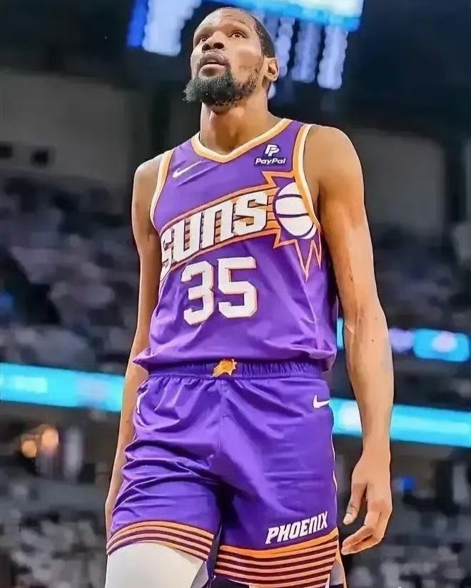 九游比分入口-NBA总决赛倒计时，费耶诺德今晚战术微调，细节引发关注，气氛紧张，球队文化再被提及